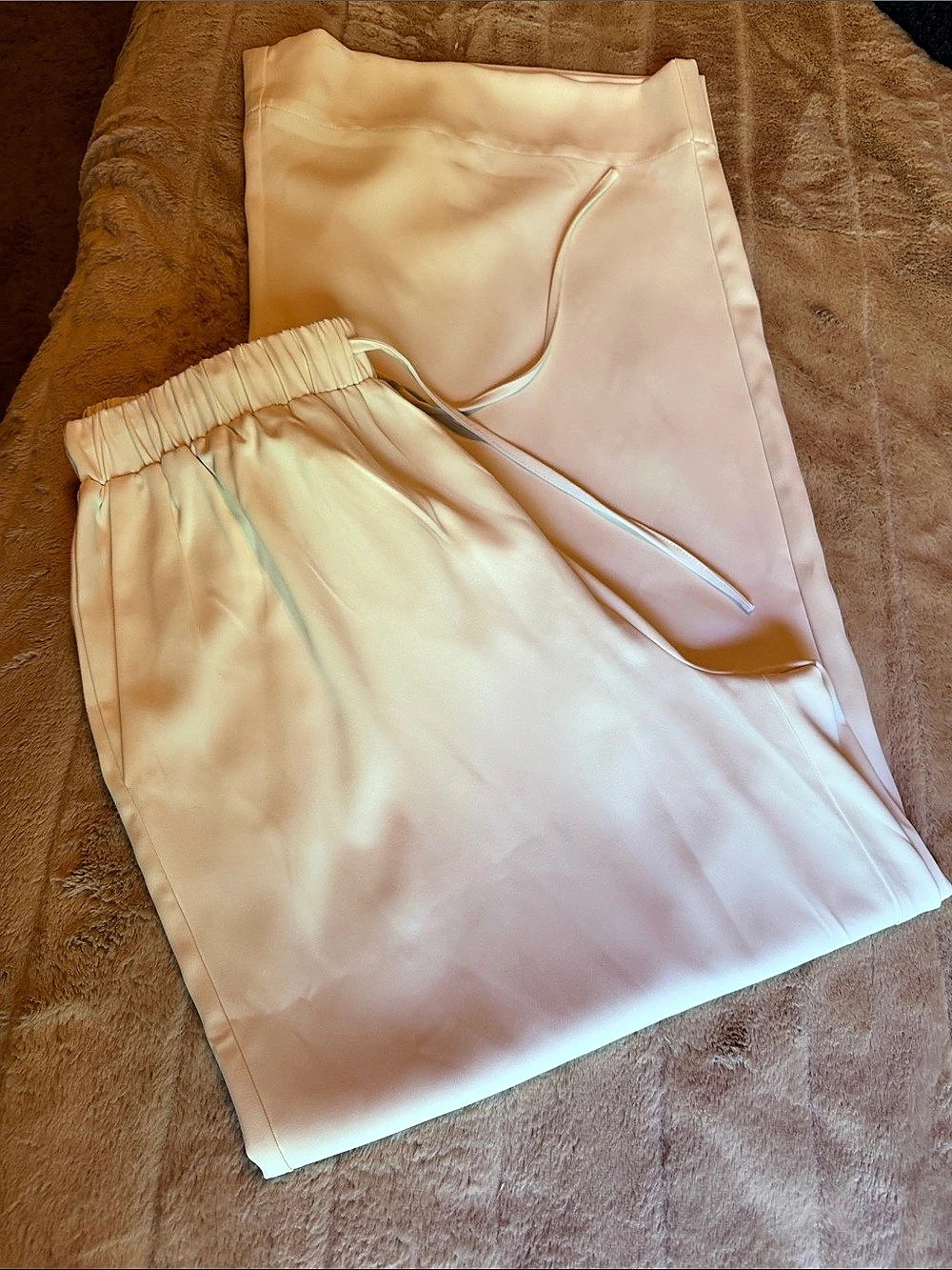 Showpo Wide Leg Pants in White US 8 Tall Like New